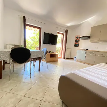 Vesna Apartment *